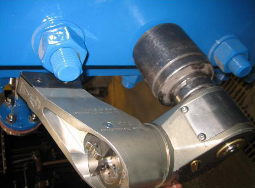 钢制驱动式液压扭矩扳手用于船舶设备螺母拆卸检修